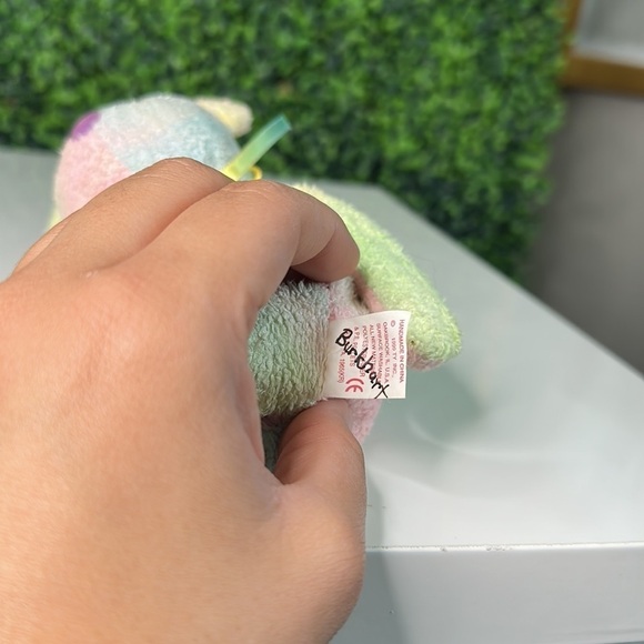 TY Beanie Babies Bear Named "Groovy"   Plush & Beanie Pastel Rainbow Colors 8" - Picture 9 of 9